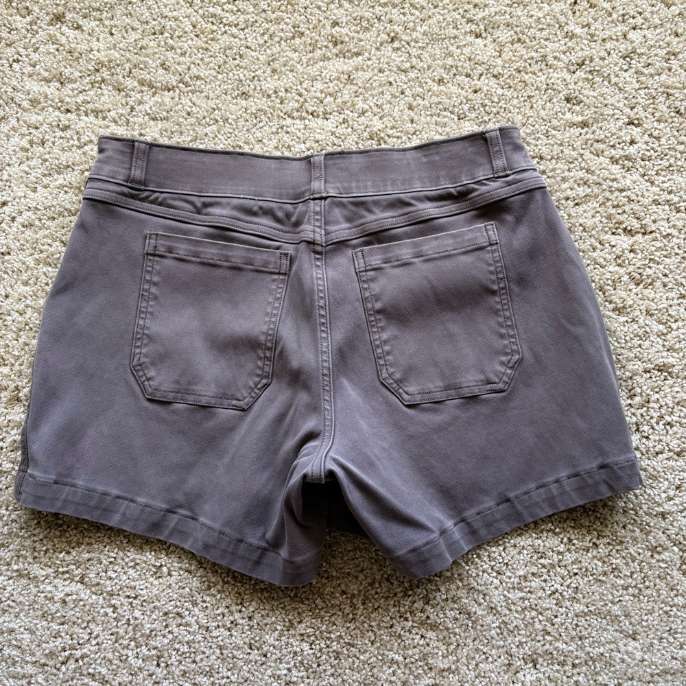 SPANX Women's Gray Cargo Shorts - Picture 3 of 7